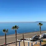 Front On Costa Apartmán *